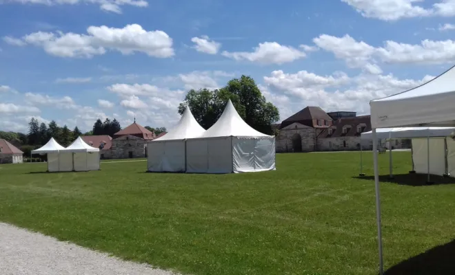 Tentes et chapiteaux, Baume-les-Dames, EST EVENEMENT